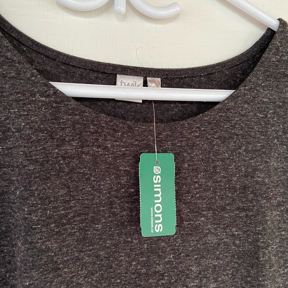 XL Twik Tunic from Simons - Picture 2 of 2